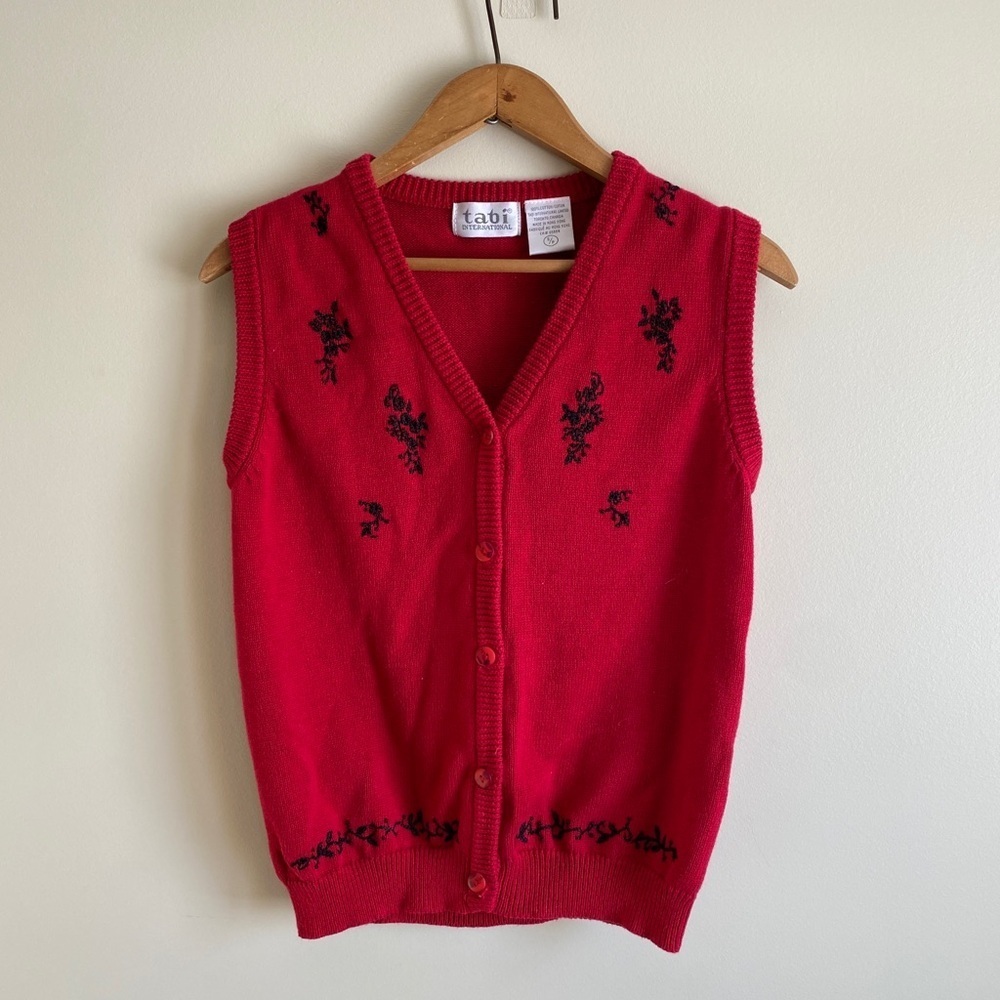 Vintage Tabi Embroidered Knit Cardigan Vest Red Button